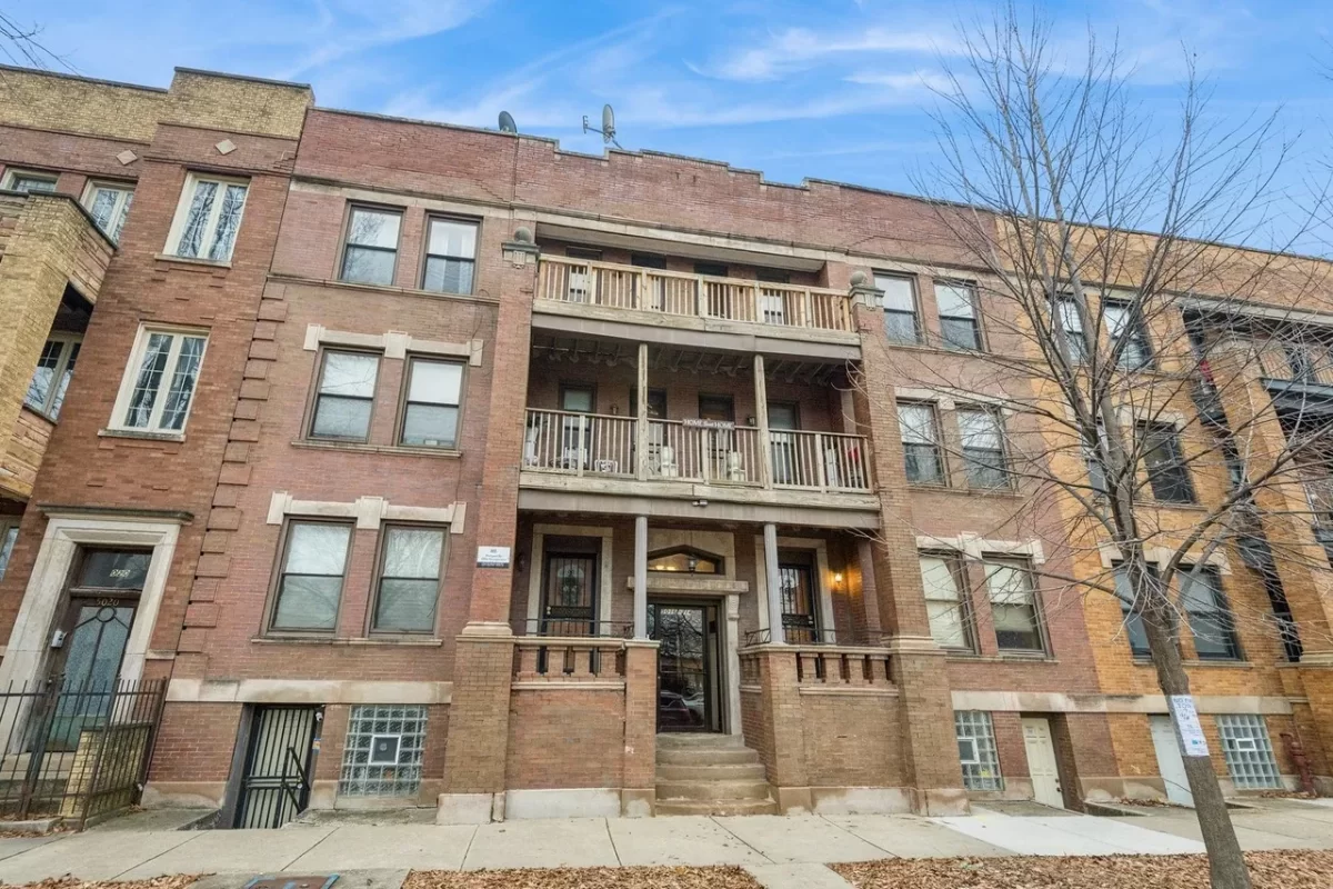 3BR Condo for Sale in Chicago, IL