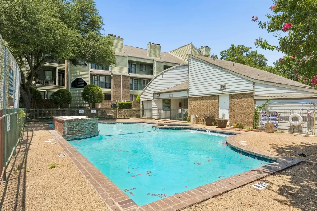 2BR Condo for Sale in Dallas, TX