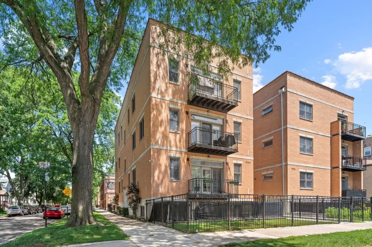 3BR Condo for Sale in Chicago, IL