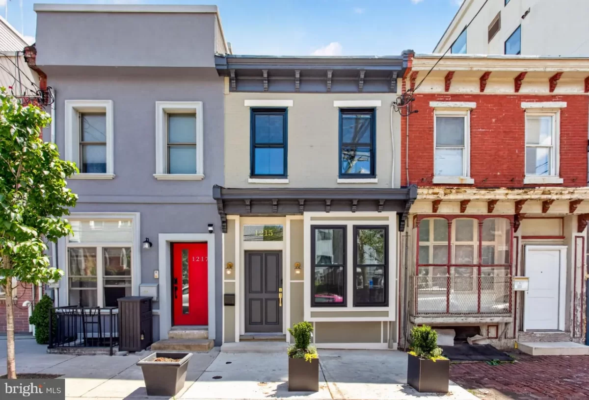 2BR Townhouse for Sale in Philadelphia, PA