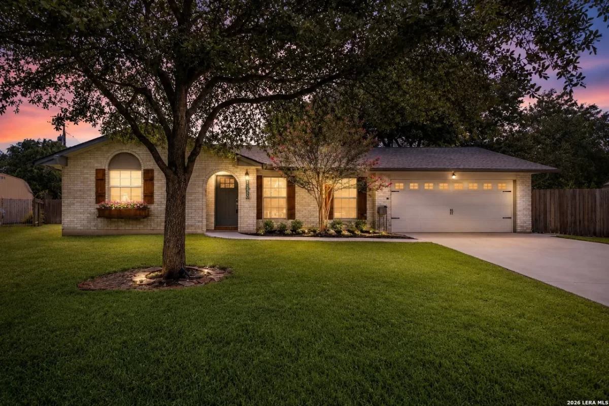 4BR House for Sale in San Antonio, TX