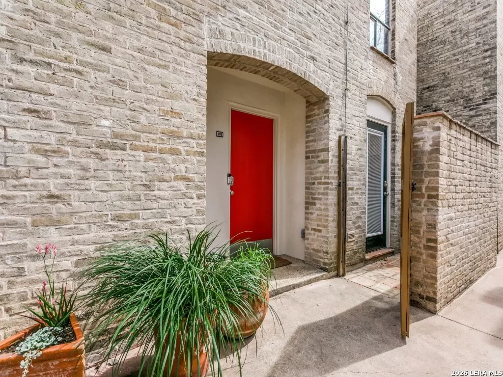 2BR House for Rent in San Antonio, TX
