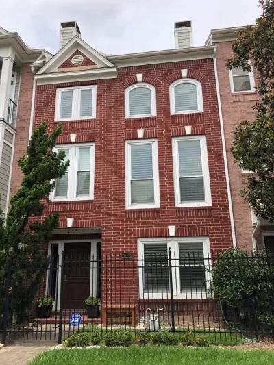 2BR Townhouse for Sale in Houston, TX