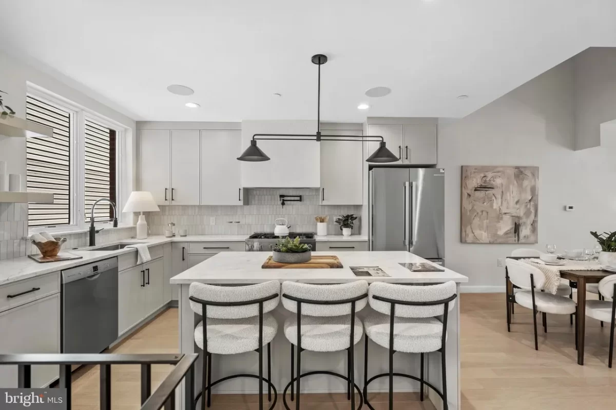 4BR Townhouse for Sale in Philadelphia, PA