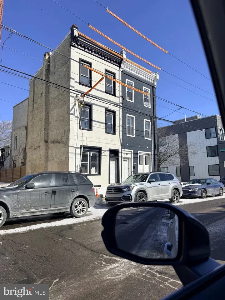 6BR Townhouse for Sale in Philadelphia, PA