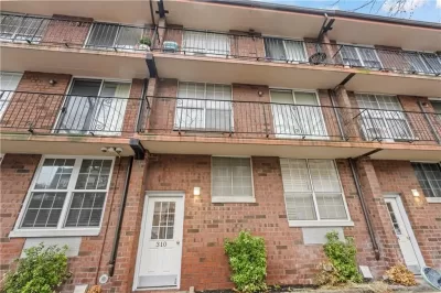 2BR Condo for Sale in Brooklyn, NY