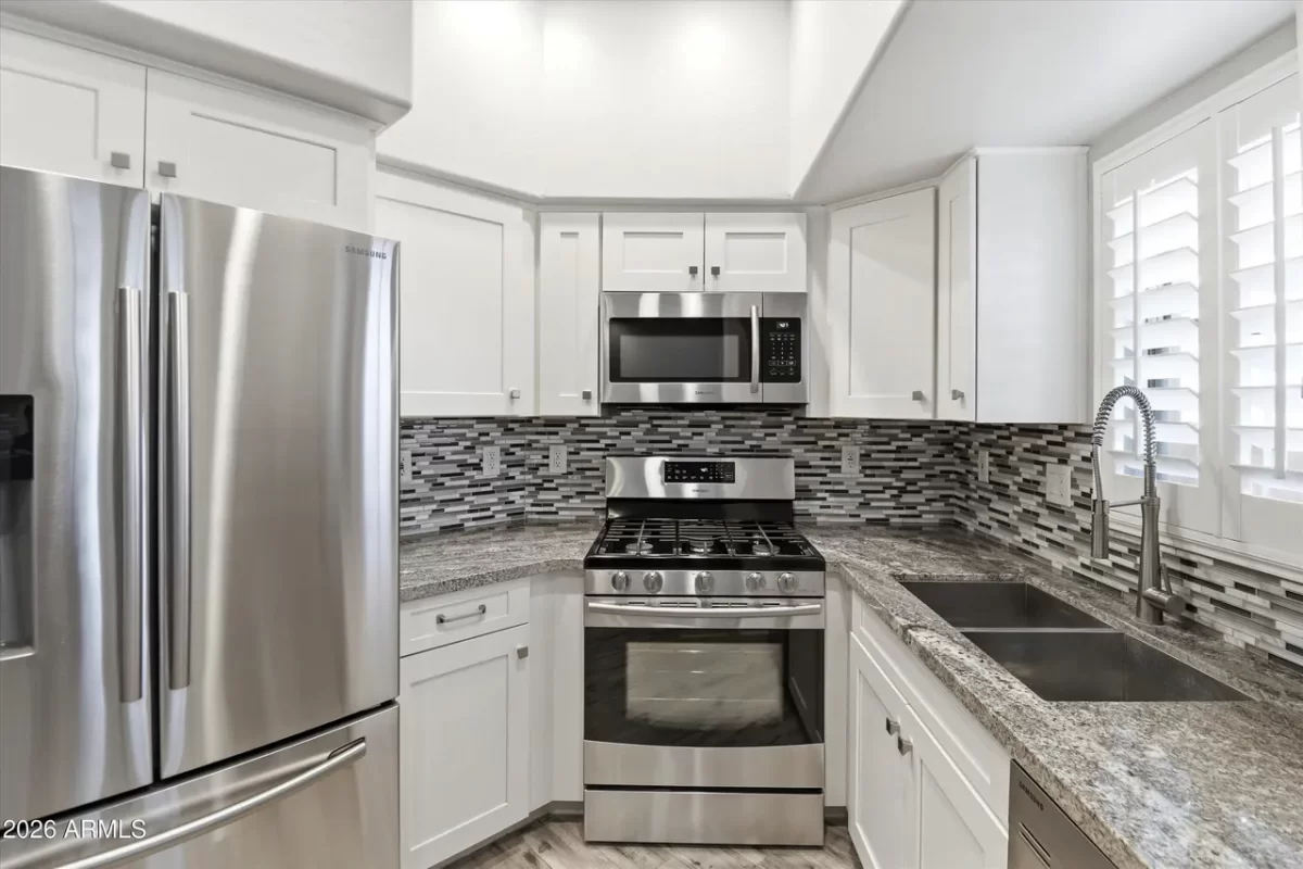 2BR Townhouse for Sale in Phoenix, AZ