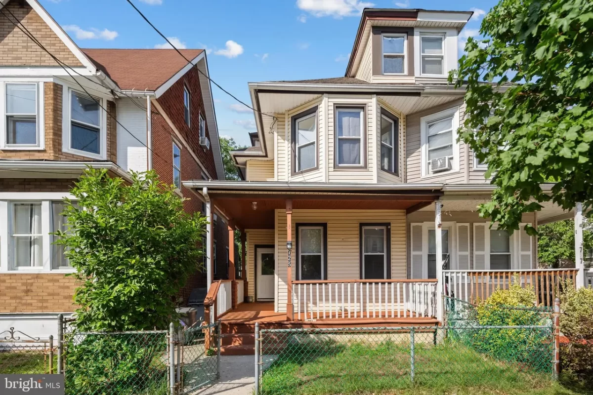 4BR Townhouse for Sale in Gloucester City, NJ