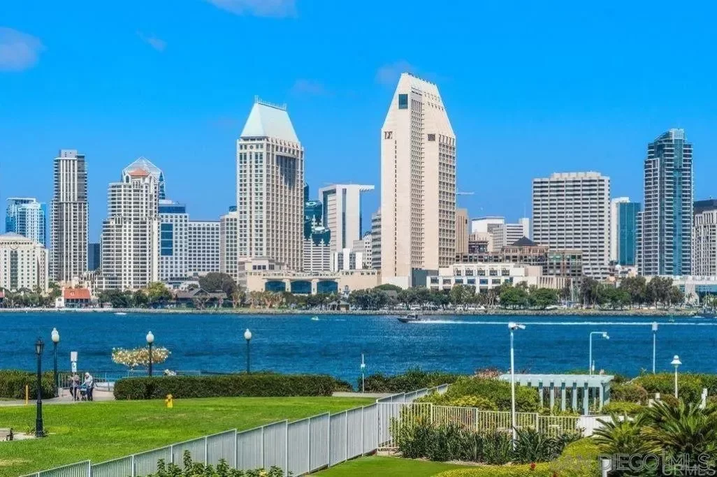 2BR Condo for Rent in Coronado, CA