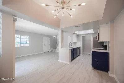 2BR Townhouse for Sale in Phoenix, AZ