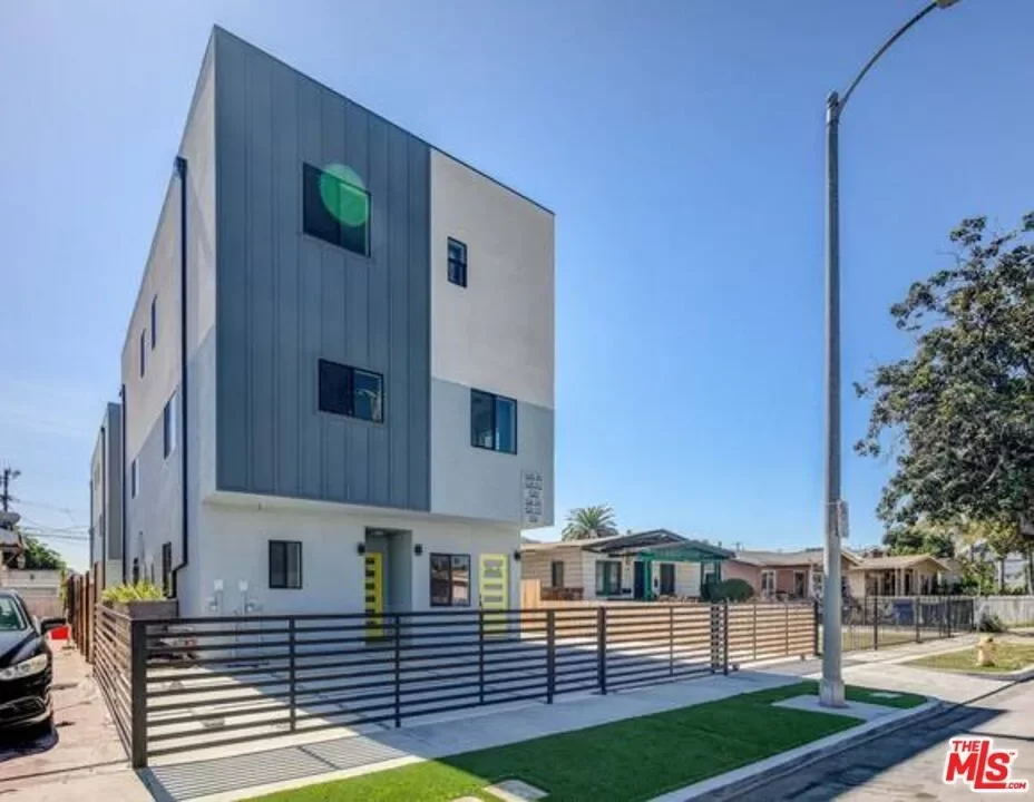 1BR Townhouse for Rent in Los Angeles, CA