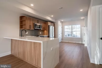2BR Condo for Sale in Philadelphia, PA
