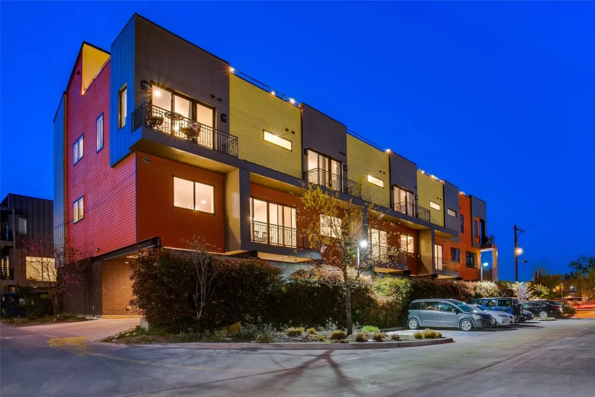 12BR Multi-Family for Sale in Dallas, TX