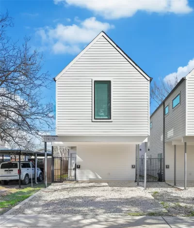 4BR Multi-Family for Sale in Houston, TX