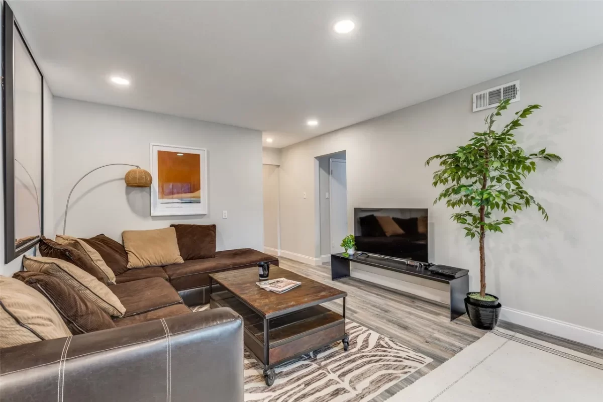 2BR Condo for Sale in Dallas, TX