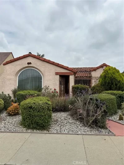 2BR House for Sale in Los Angeles, CA