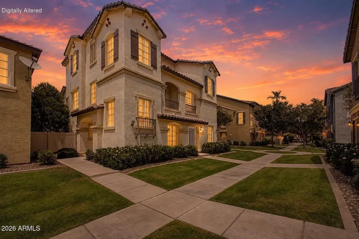 2BR Townhouse for Sale in Phoenix, AZ