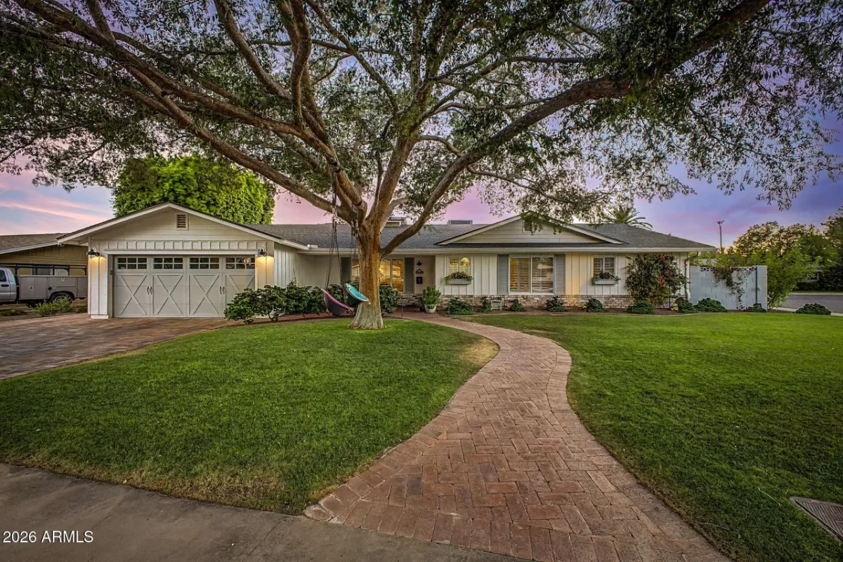 4BR House for Sale in Phoenix, AZ