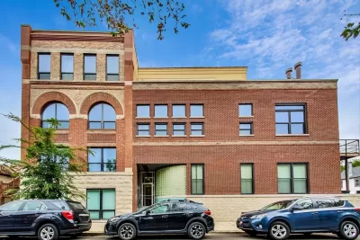 2BR Condo for Rent in Chicago, IL