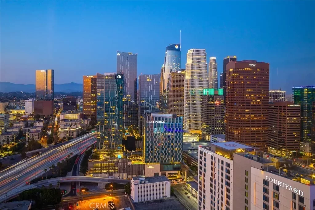 3BR Condo for Sale in Los Angeles, CA