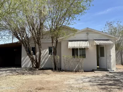 4BR House for Sale in Phoenix, AZ
