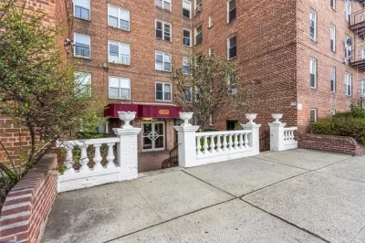 2BR Condo for Sale in Brooklyn, NY