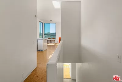 2BR House for Sale in Los Angeles, CA