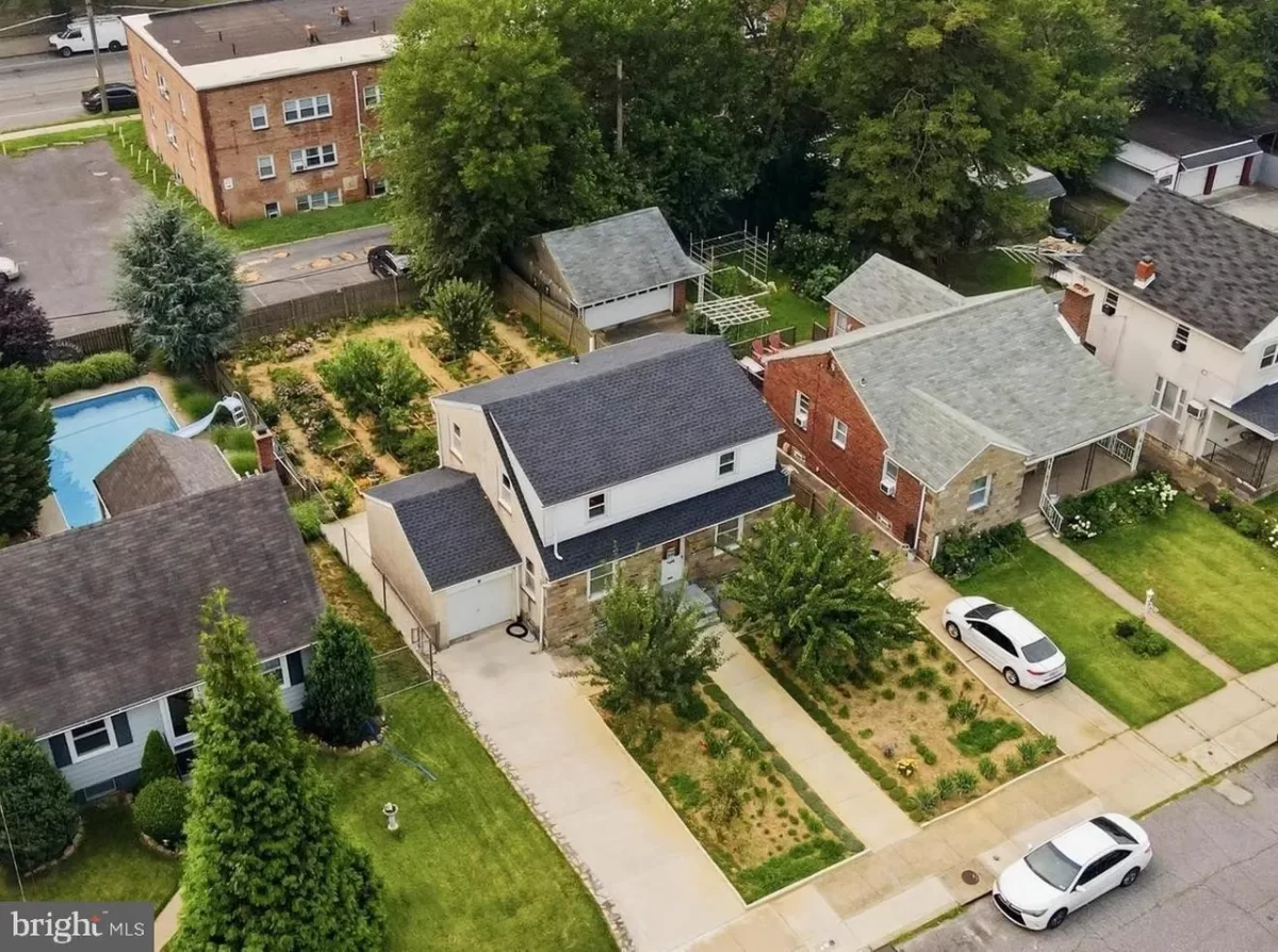 4BR House for Sale in Philadelphia, PA