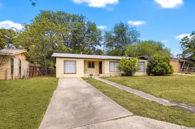 2BR House for Sale in San Antonio, TX