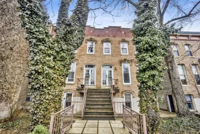 2BR Condo for Sale in Chicago, IL