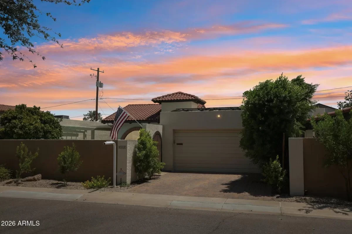 3BR Townhouse for Sale in Phoenix, AZ