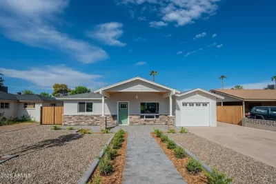 4BR House for Sale in Phoenix, AZ