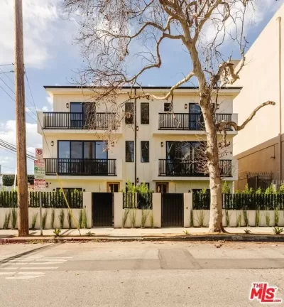4BR Townhouse for Rent in Los Angeles, CA