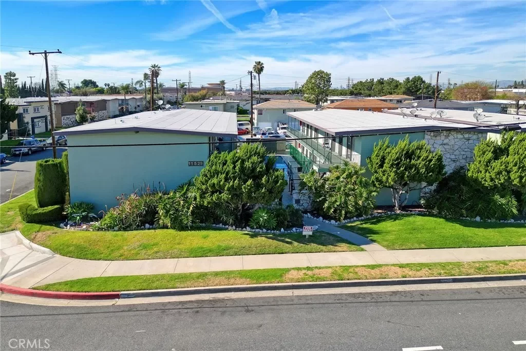 11BR Multi-Family for Sale in Downey, CA