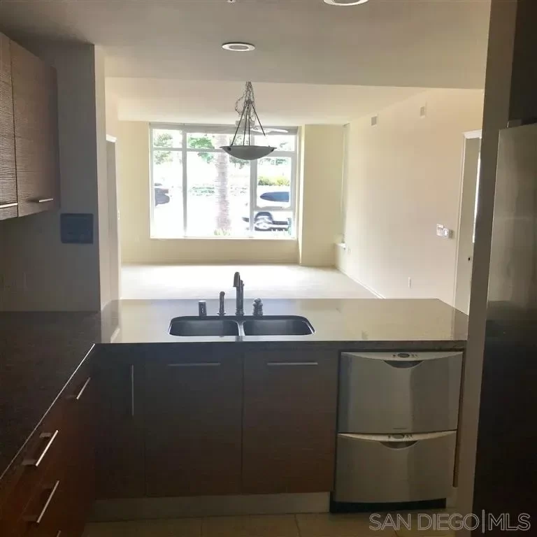 2BR Condo for Rent in San Diego, CA