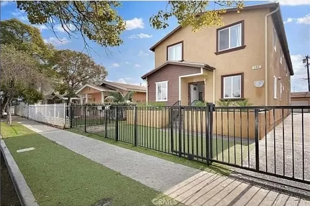 1BR Multi-Family for Sale in Los Angeles, CA