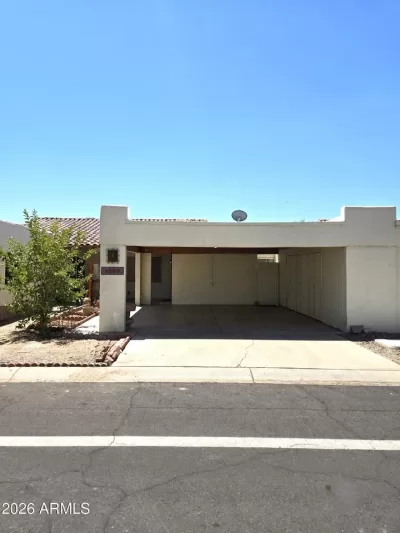 2BR Townhouse for Sale in Glendale, AZ