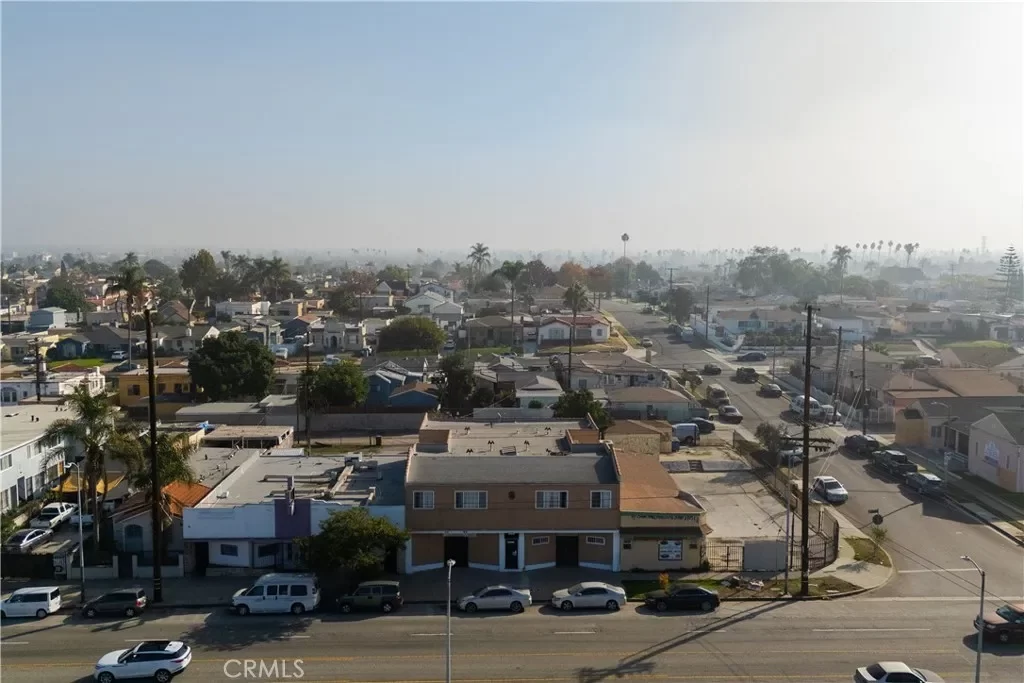 4BR Multi-Family for Sale in Los Angeles, CA