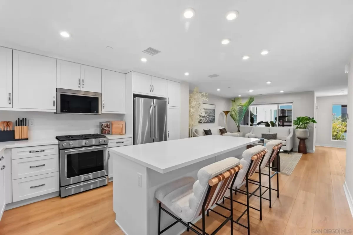 3BR Condo for Sale in San Diego, CA