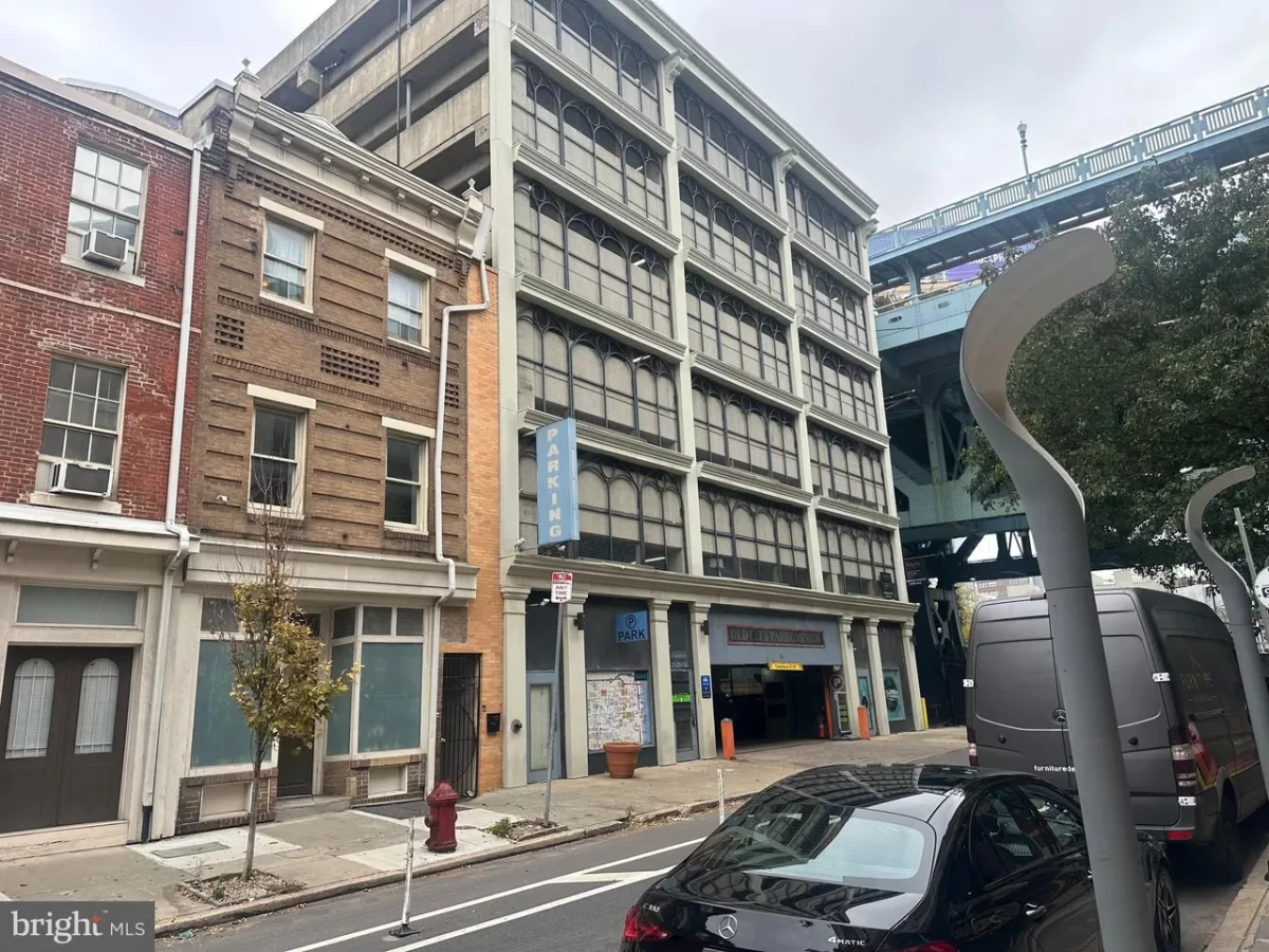 Condo for Sale in Philadelphia, PA