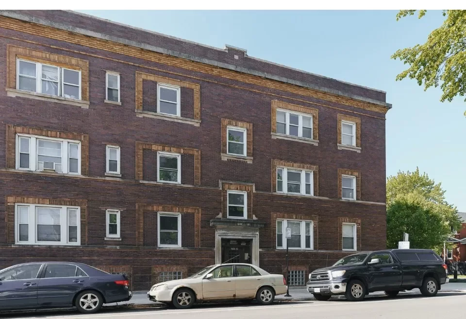 2BR Apartment for Rent in Chicago, IL