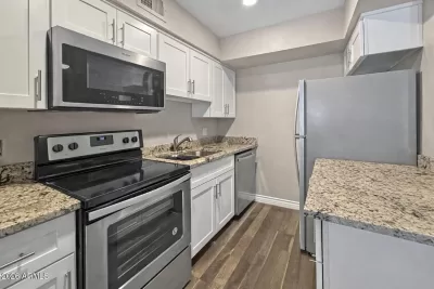 2BR Condo for Sale in Phoenix, AZ
