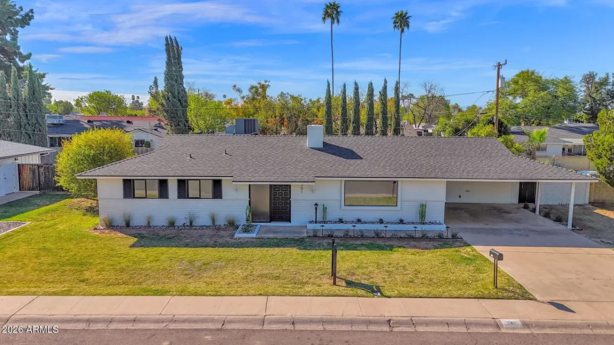 4BR House for Sale in Phoenix, AZ