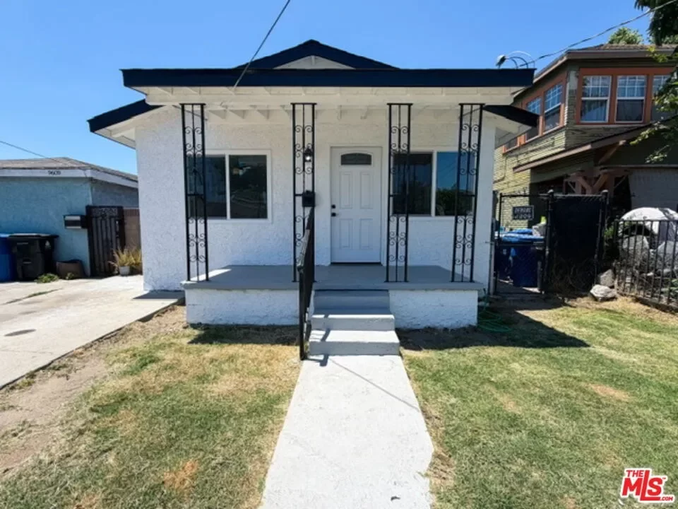 4BR House for Sale in Los Angeles, CA
