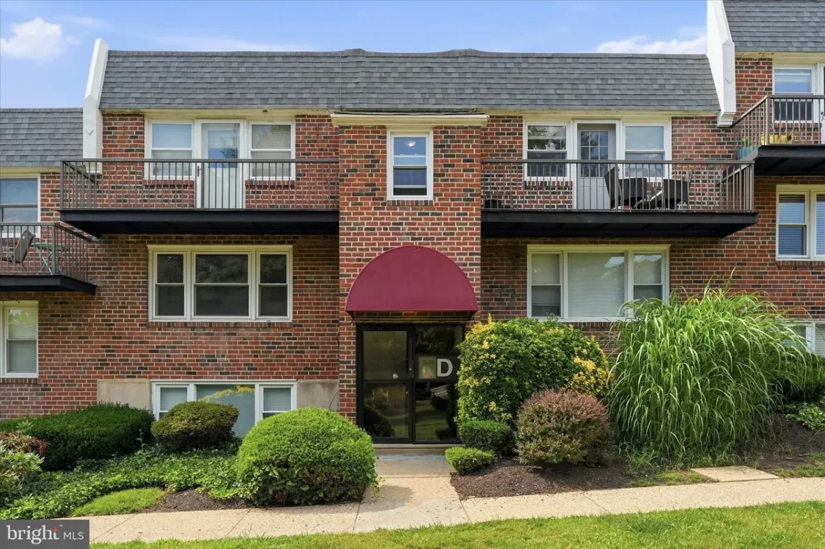 2BR Condo for Sale in Philadelphia, PA