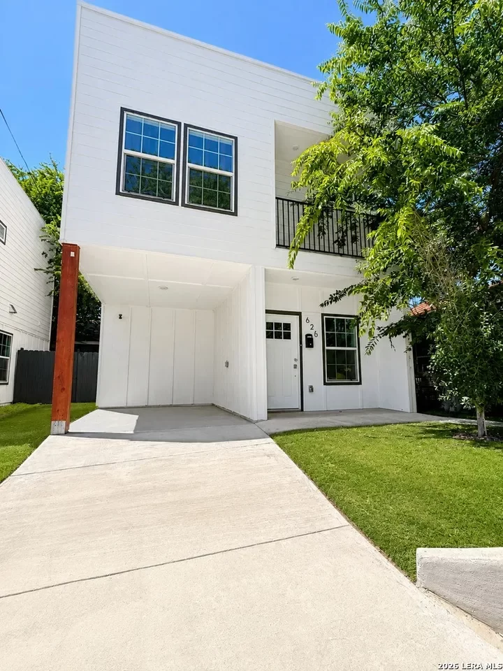 3BR House for Sale in San Antonio, TX
