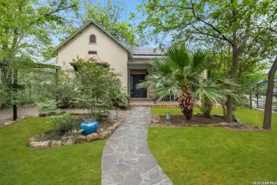 2BR House for Sale in San Antonio, TX