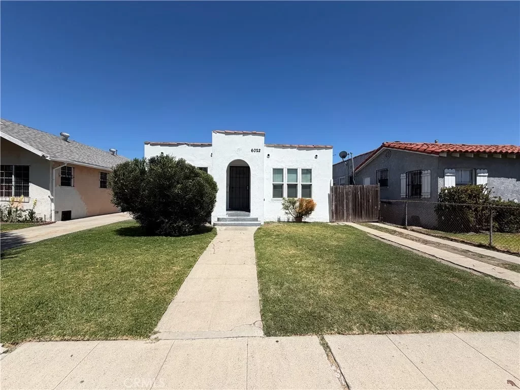 2BR House for Sale in Los Angeles, CA