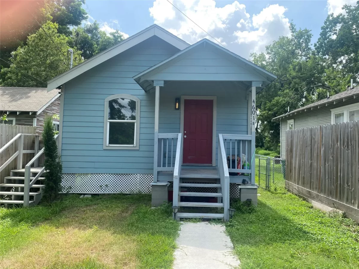 2BR House for Sale in Houston, TX