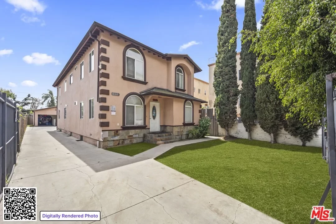 8BR Multi-Family for Sale in Los Angeles, CA
